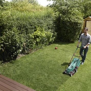 Bosch Elektrische Grasmaaier ARM 34cm 1300W 3 Bosch Elektrische Grasmaaier ARM 34cm 1300W - Image 3