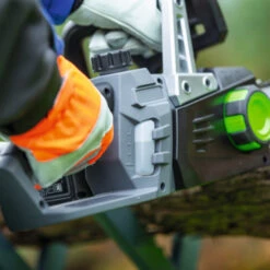 LUX 20V Kettingzaag Incl. 4.0Ah Accu + Lader -Buiten Tuin 123 245