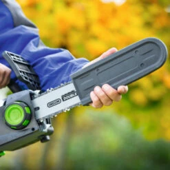 LUX 20V Kettingzaag Incl. 4.0Ah Accu + Lader -Buiten Tuin 123 246