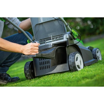 LUX 20V Accu Grasmaaier 37cm Incl. 2 Accu's 4,0Ah + Lader 6 LUX 20V Accu Grasmaaier 37cm Incl. 2 Accu's 4,0Ah + Lader - Afbeelding 6